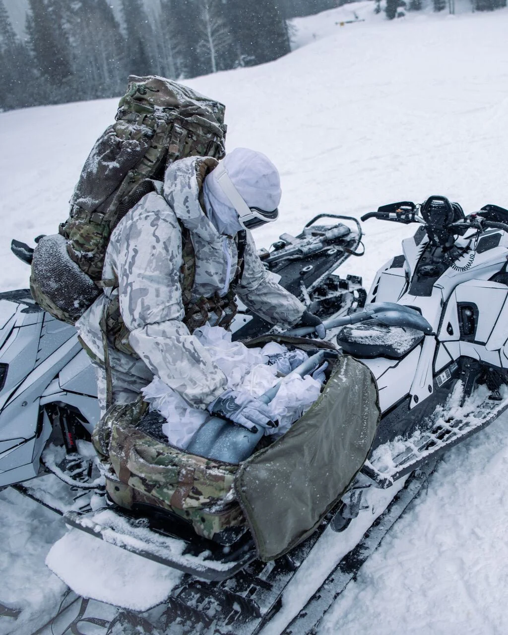 Atlas Duffel - Image 5