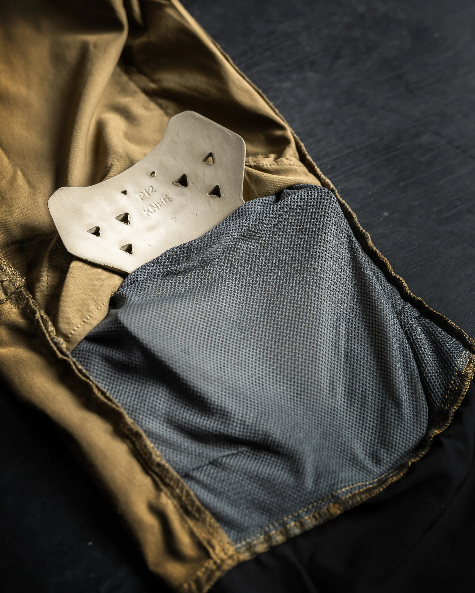 Delta Three Oscar™ P12 Knee Pad Set - Image 3